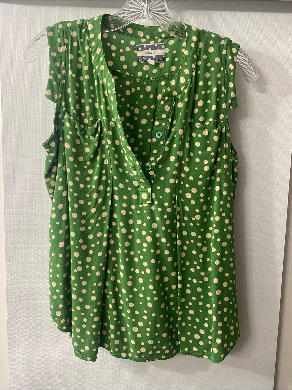 Green Polka Dot Sleeveless Camisole - Comfortable Everyday Top